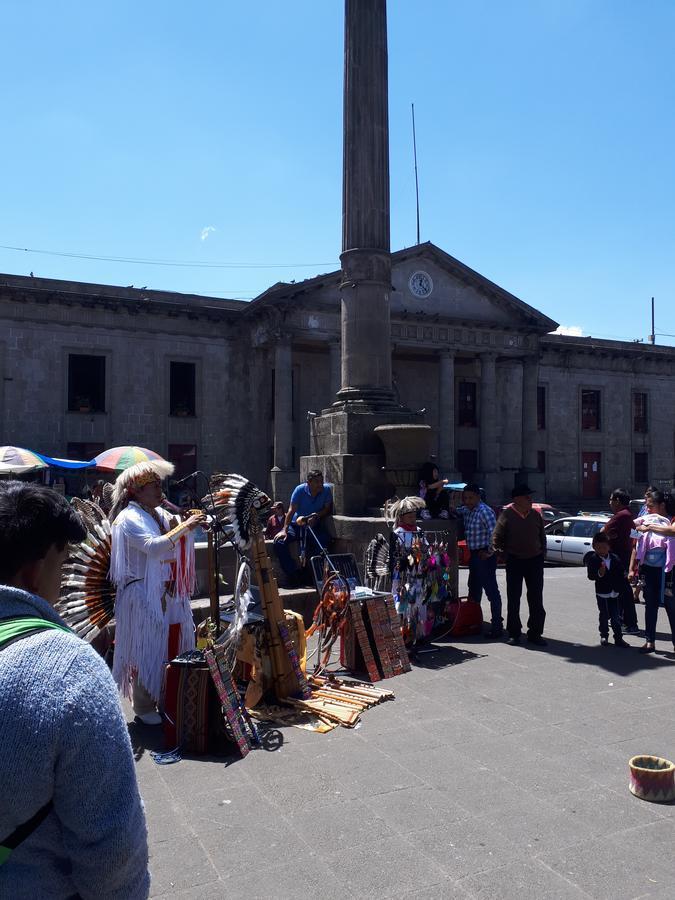Hotel Casa Del Viajero Quetzaltenango Bagian luar foto