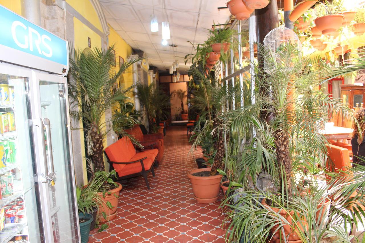 Hotel Casa Del Viajero Quetzaltenango Bagian luar foto